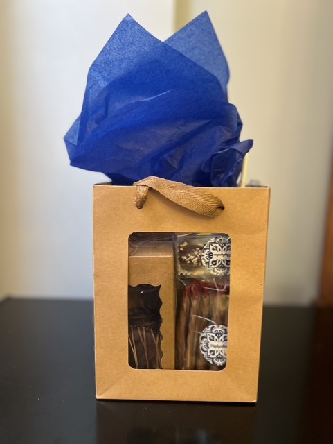 The Signature Gift Bag